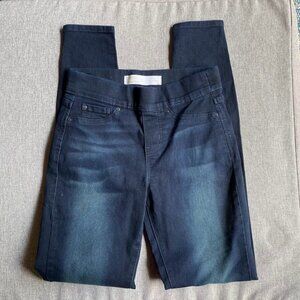 Signature by Levi Strauss & Co. Gold Label Totally Shaping Pull-on Skinny Jeans